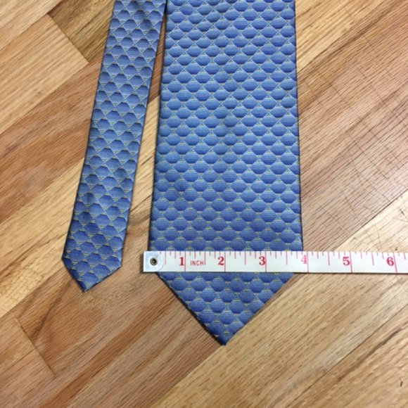 Claiborne, 100% silk, Blue/Yellow, Men’s Tie - Picture 6 of 11